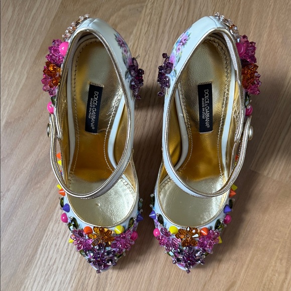 Dolce & Gabbana Patent Leather Crystal Colorful Embellishments D’Orsay Pumps - Picture 5 of 16